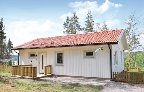 Two-Bedroom Holiday Home in Malilla