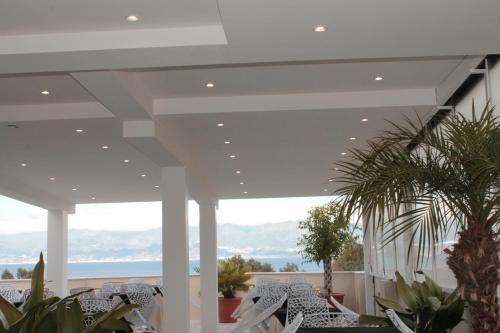 Hotel Lungomare - image 2