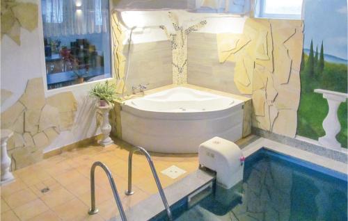 Koupelna, Gorgeous Home In Priborn With Sauna in Priborn