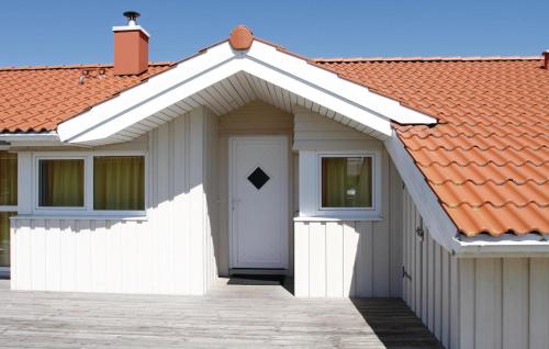 Ferienhaus mit Sauna und Whirlpool in Friedrichskoog Spitze Strandpark 7