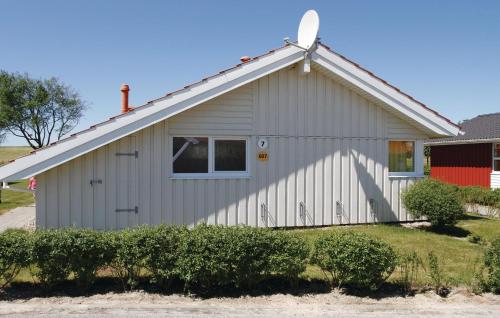 Ferienhaus mit Sauna und Whirlpool in Friedrichskoog Spitze Strandpark 7