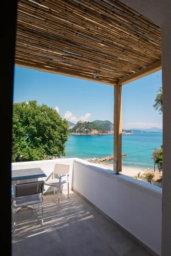 Junior Suite with Sea View image 9