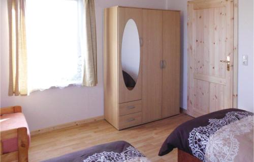 1 Bedroom Amazing Apartment In Settin