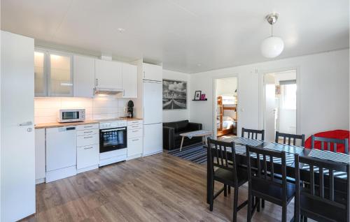 Amazing home in Löttorp with WiFi and 3 Bedrooms