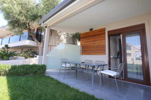 Anna Maria Paradise - image 5