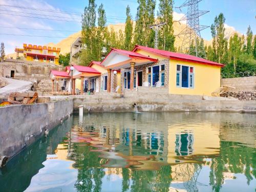 Skardu View Point Hotel and Huts in Skardu