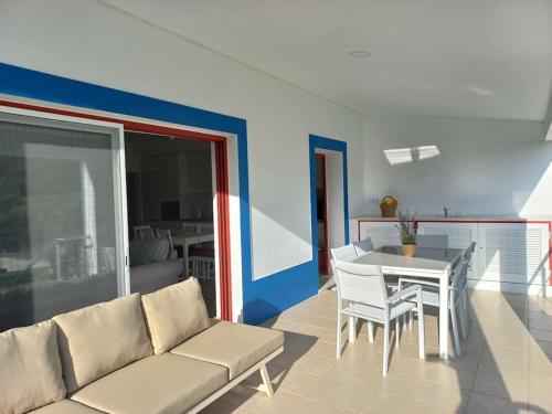 Casa Citrus Limao - Between the Hills & the Ocean in Torres e Cercas