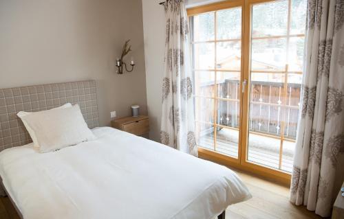 Alpine chic apartment at Rothorn cable car in Valbella, Schweiz