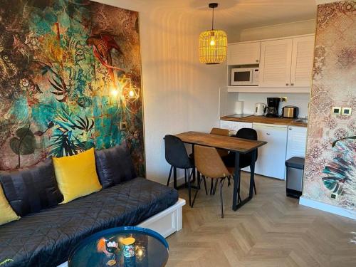 Appartement COSY avec piscine, accès direct plage 4