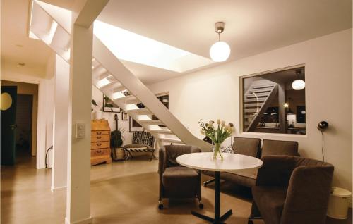 Nice home in Landvetter with 4 Bedrooms, Sauna and WiFi - Landvetter