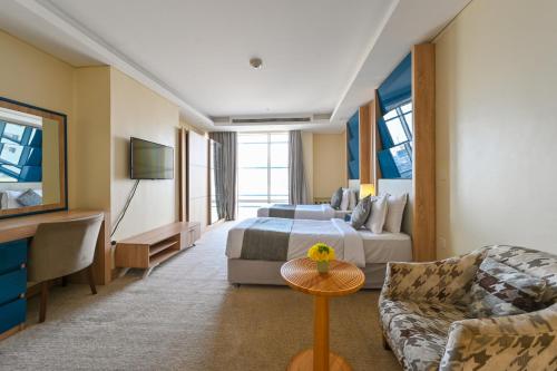Al Mansour Suites Hotel Room Type - Standard Twin Room