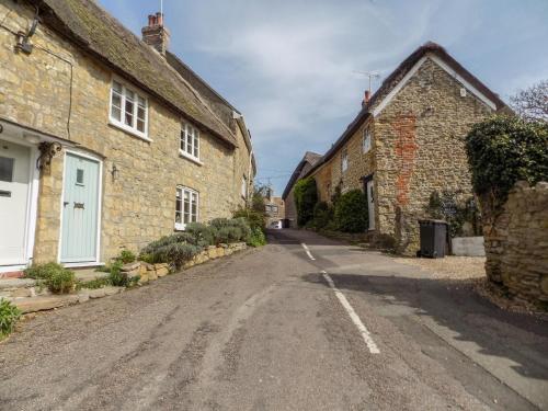 The Granary, Burton Bradstock