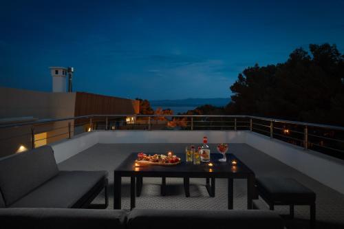 balkon/terras, Zlatni Rat Beach Hotel in Brač