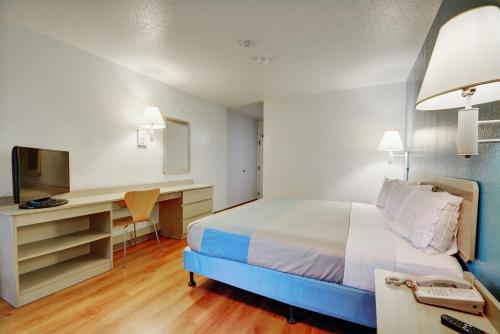 2 double beds