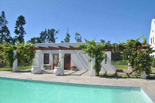 A szálláshely kívülről, Lombard Villa in Matjiesrivier (Western Cape)