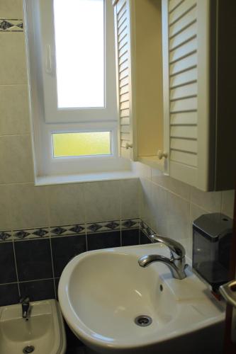 Two-Bedroom Apartment image 6
