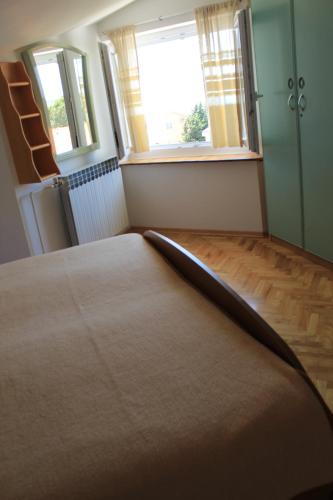 Two-Bedroom Apartment with Sea View image 3