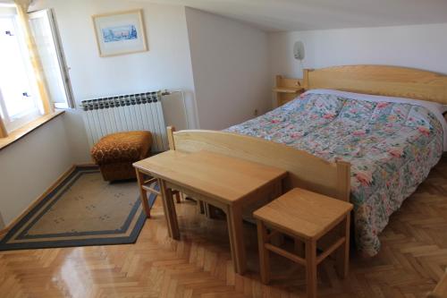 Two-Bedroom Apartment with Sea View image 6