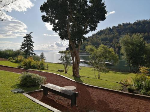 Exclusivo depto en Parque Pinares primera línea lago