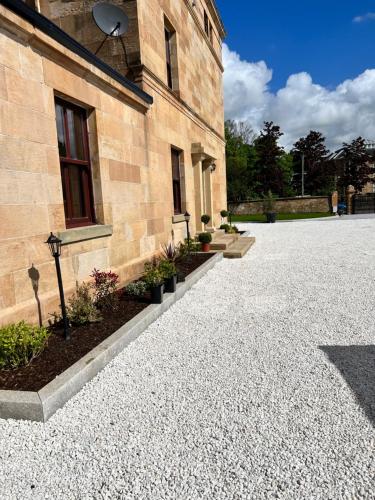 Beautiful 4-Bed Villa in Glasgow, Glasgow (photo 3)