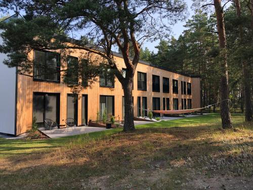. 11 Pine View