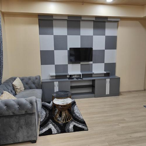 One-Bedroom Apartment image 10