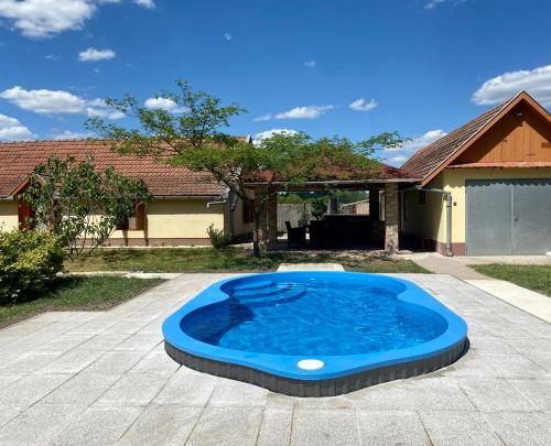 Exterior view, Levendulas Tanya Szarvas - Jakuzzi es medence in Szarvas