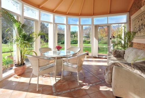 湖畔奢华小屋住宿加早餐旅馆