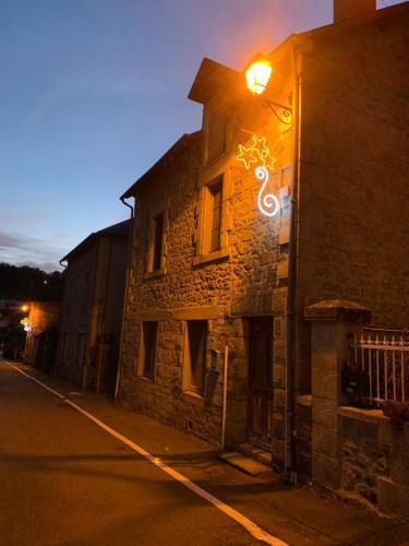 Exterior view, Treignac Tourelles in Treignac
