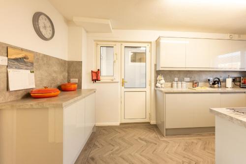 Sornan, Entire luxury home in Carinish