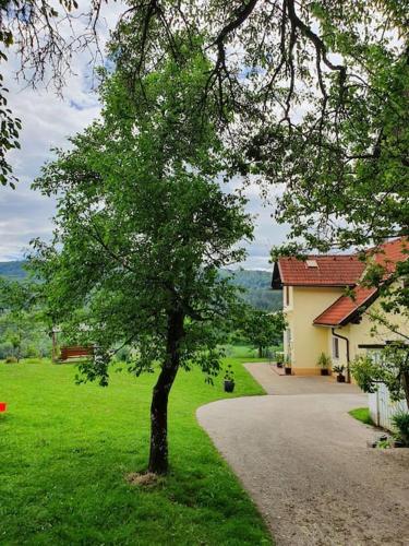 Charmantes Ferienhaus in bester Lage in Keutschach am See, Österreich