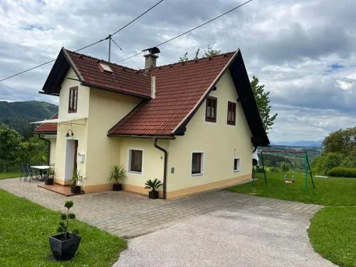 Charmantes Ferienhaus in bester Lage in Keutschach am See, Österreich