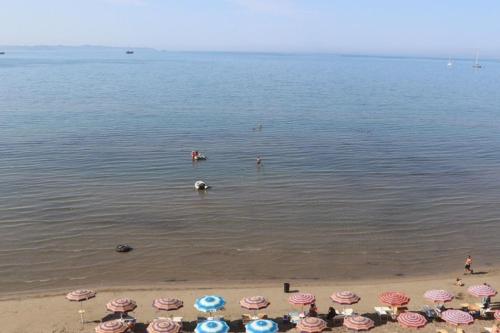 Hotel Tirona - image 11