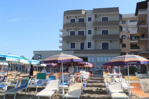 Hotel Tirona - image 4