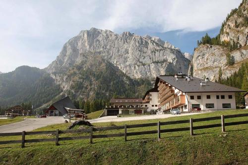 Dolomitissime Holiday Homes Marmolada