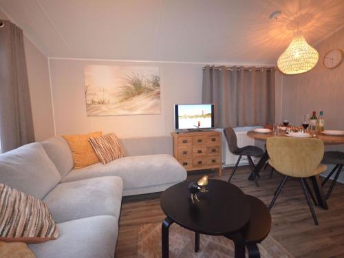 Chalet by Wadden Sea with Sunny Garden, Hippolytushoef (fotografie 6)