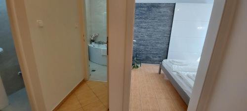 Amulett Suite Apartment - image 2