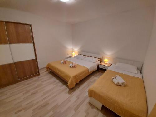  Apartments Marija 2 in Draga Bašćanska