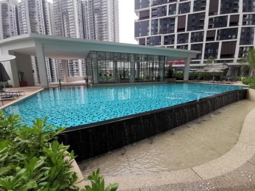 Swimming pool, The Ooak Suites and Residence@ Kiara 163 in Sri Hartamas / Mont Kiara