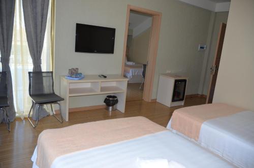 Legacy Hotel – Batumi, IL