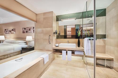 room detail thumbnail 2