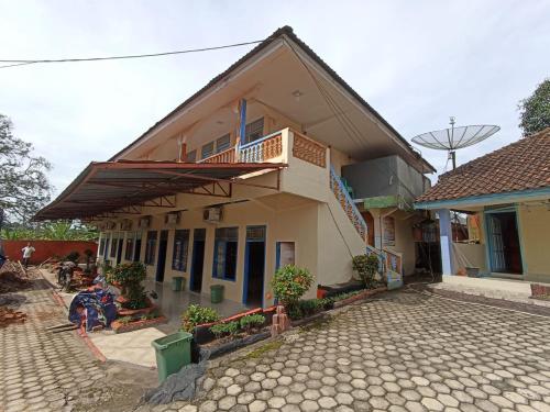 . Hotel Redante 2 Baturaja