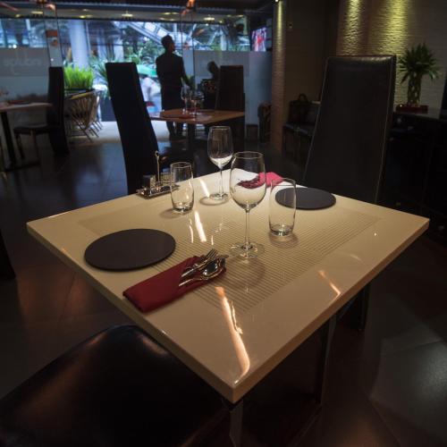 Sukhumvit Suites Hotel - image 2
