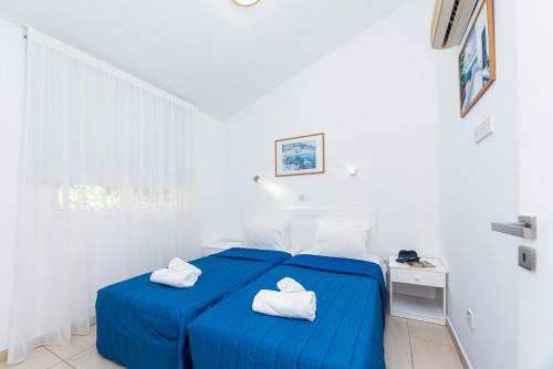 Three-Bedroom Bungalow image 10