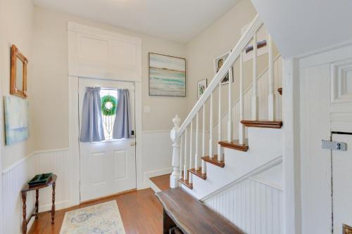 Fuller House Just 3 Blocks to Beach home in Galveston, USA
