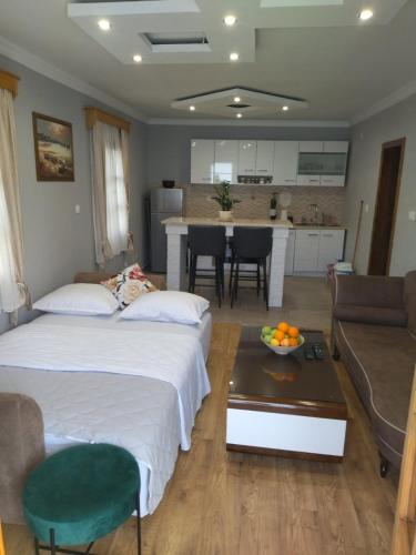 Apartment image 7