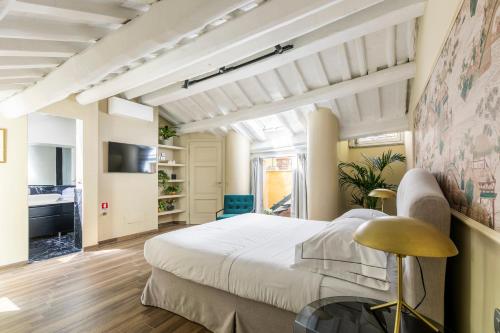 6-Bedroom Holiday Apartment Campo Marzio with terrace - image 5