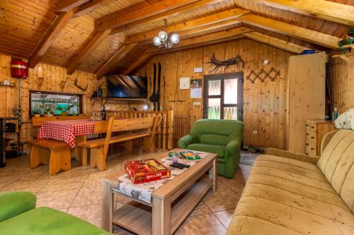 Koplietošanas atpūtas telpa ar TV, Vila Tea in Breze