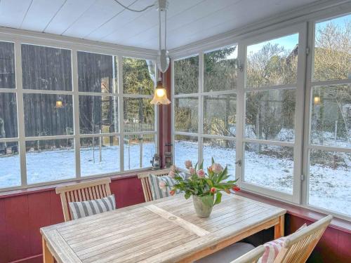 Skats, traumHaff denkmalgeschützter Amalienhof Sauna, offener Kamin, Hund (traumHaff denkmalgeschutzter Amalienhof Sauna, offener Kamin, Hund) in Eggesin