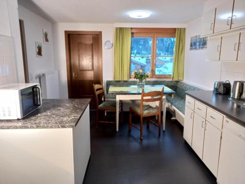 Konyha, Ferienwohnung Stelzis in Wald Am Arlberg